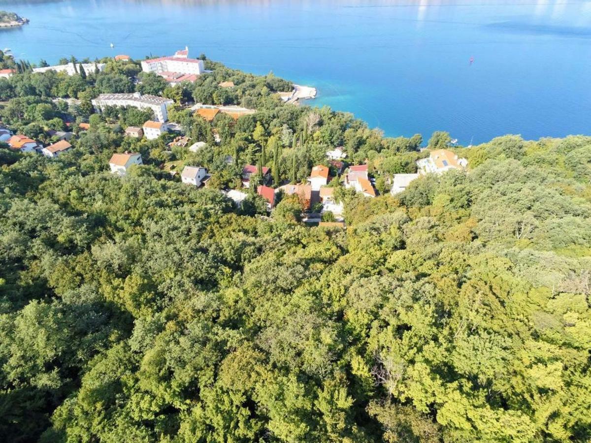Apartments Michael & Petra , Omisalj, Insel Krk, Kroatien Exterior photo